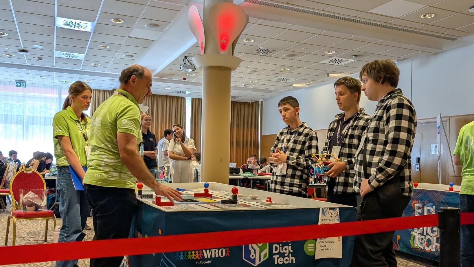 A Project RezsiX csapata a Future Innovators kategóriában továbbjutott a WRO nemzeti döntőjébe!