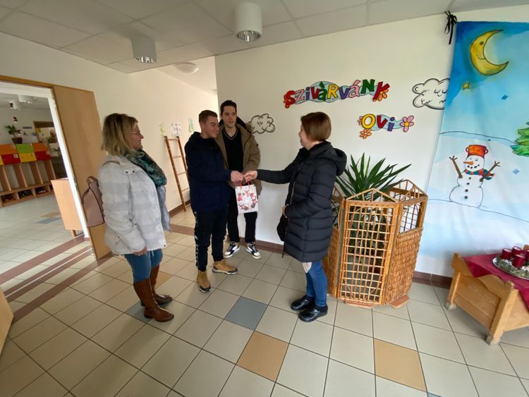 Ajándék a Szivárvány Óvodának