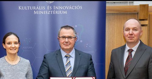 Miniszteri elismerés Uzelman Tamás részére