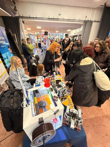 Gyöngyösön is várta a végzős diákokat a Tehetségre hangolva – Duális felsőoktatási pályaválasztási fórum