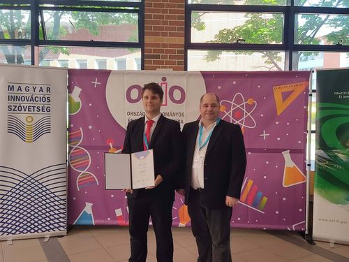 Innováció, kitartás, siker – országos elismerés a REZSI diákjainak